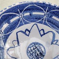  Laholm keramik, i flot blå glasur mønster..